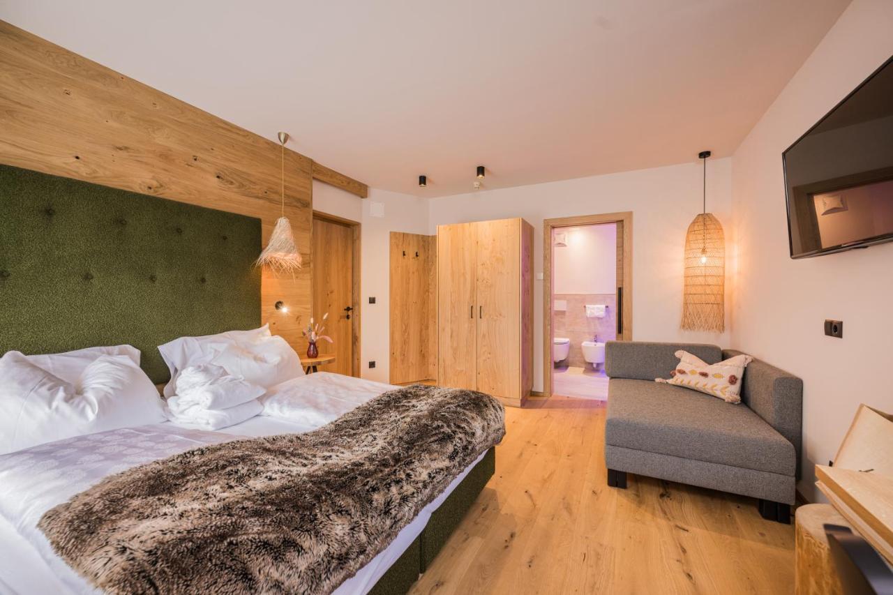 Helmhotel San Candido Esterno foto
