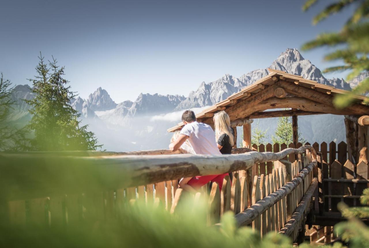 Helmhotel San Candido Esterno foto