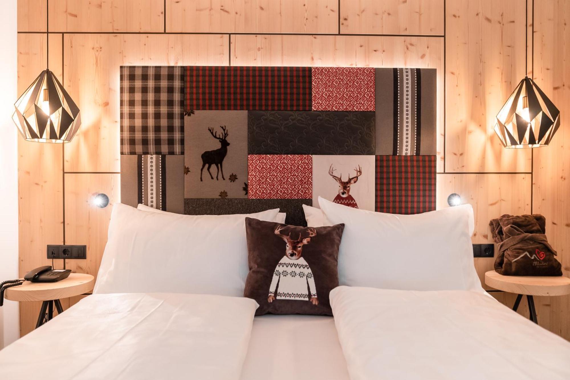 Helmhotel San Candido Esterno foto