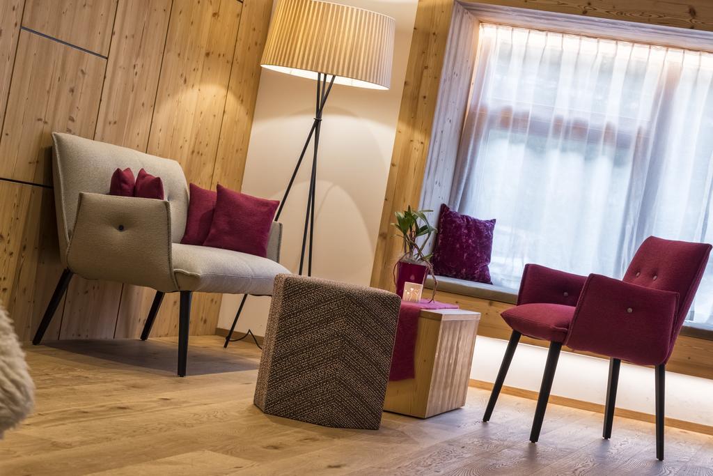 Helmhotel San Candido Esterno foto