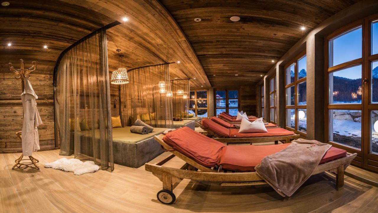 Helmhotel San Candido Esterno foto