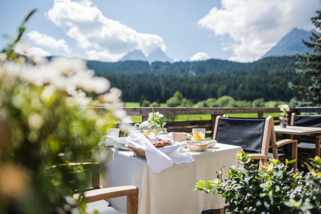 Helmhotel San Candido Esterno foto