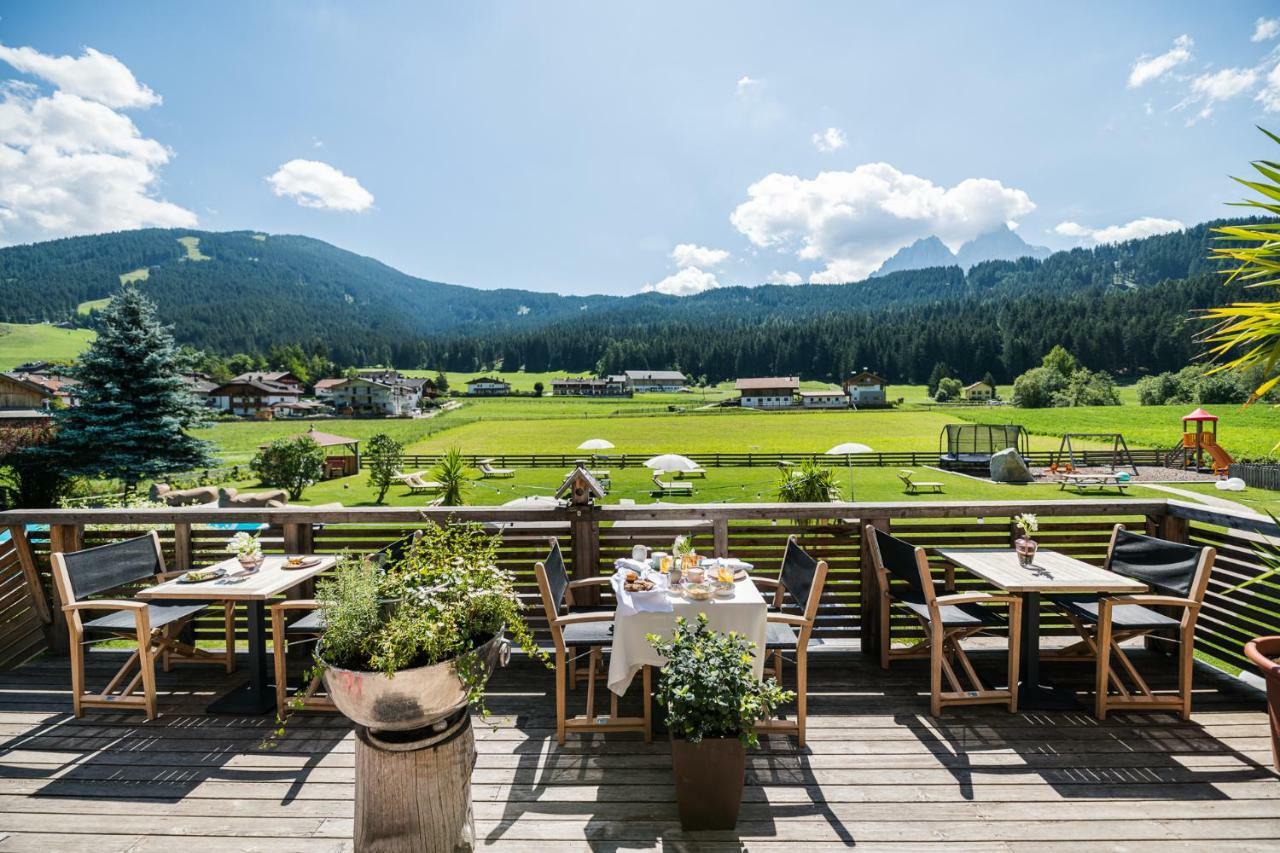 Helmhotel San Candido Esterno foto