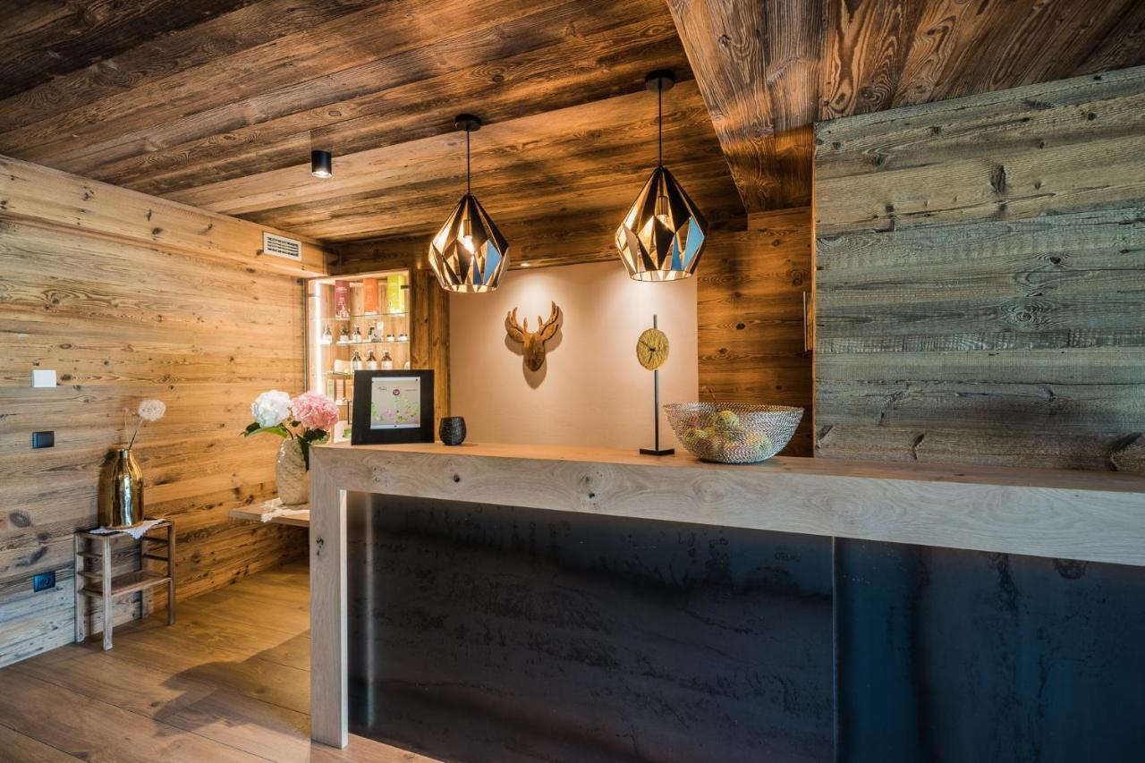 Helmhotel San Candido Esterno foto