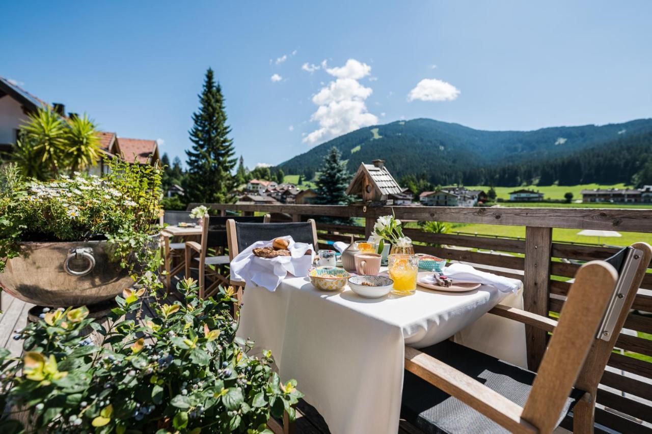 Helmhotel San Candido Esterno foto